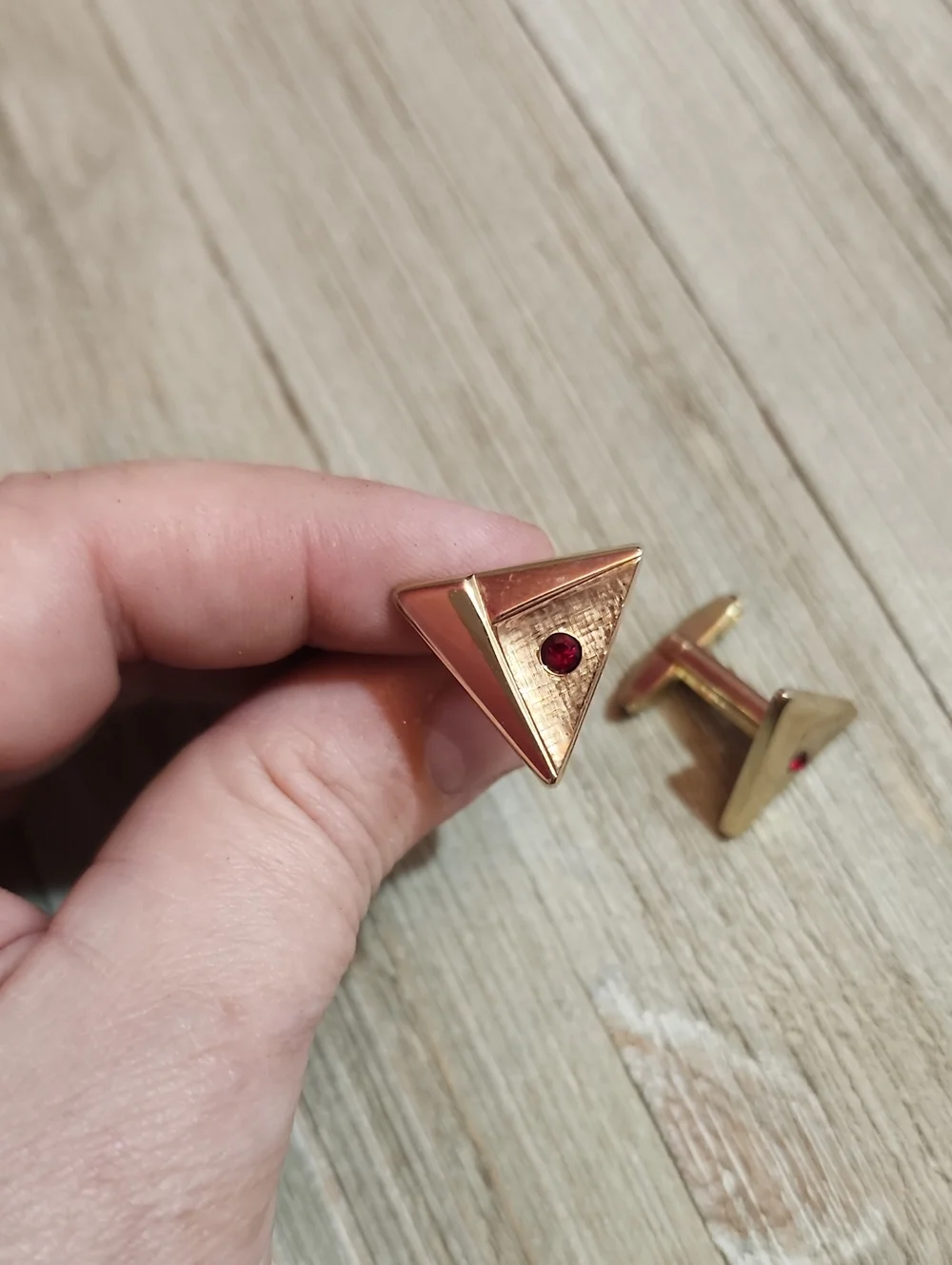 Vintage Foster Gold Pyramid Cufflinks with Garnet Accent